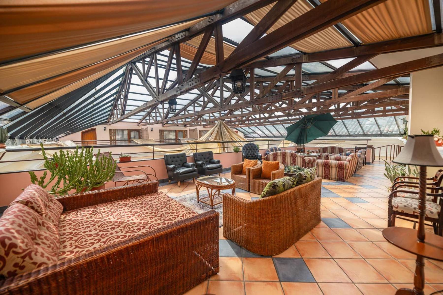 Hotel Patio Andaluz Quito Ngoại thất bức ảnh